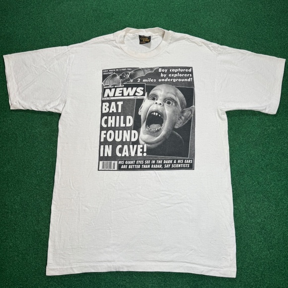 VTG 90s Week World News Bat Child Boy OriginalTravis Scott Large Men’s TShirt